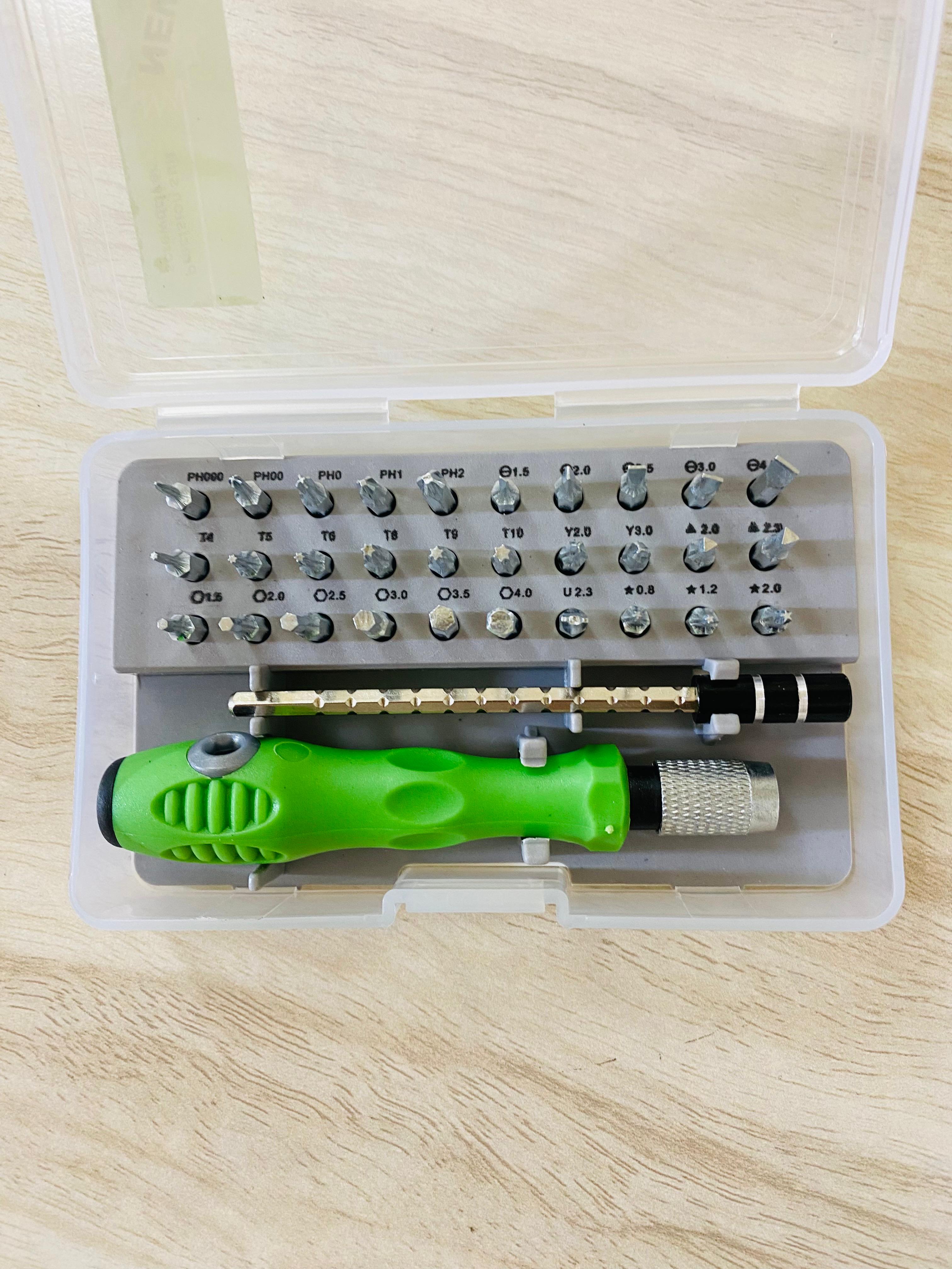 32-in-1 Magnetic Screwdriver Repair Set