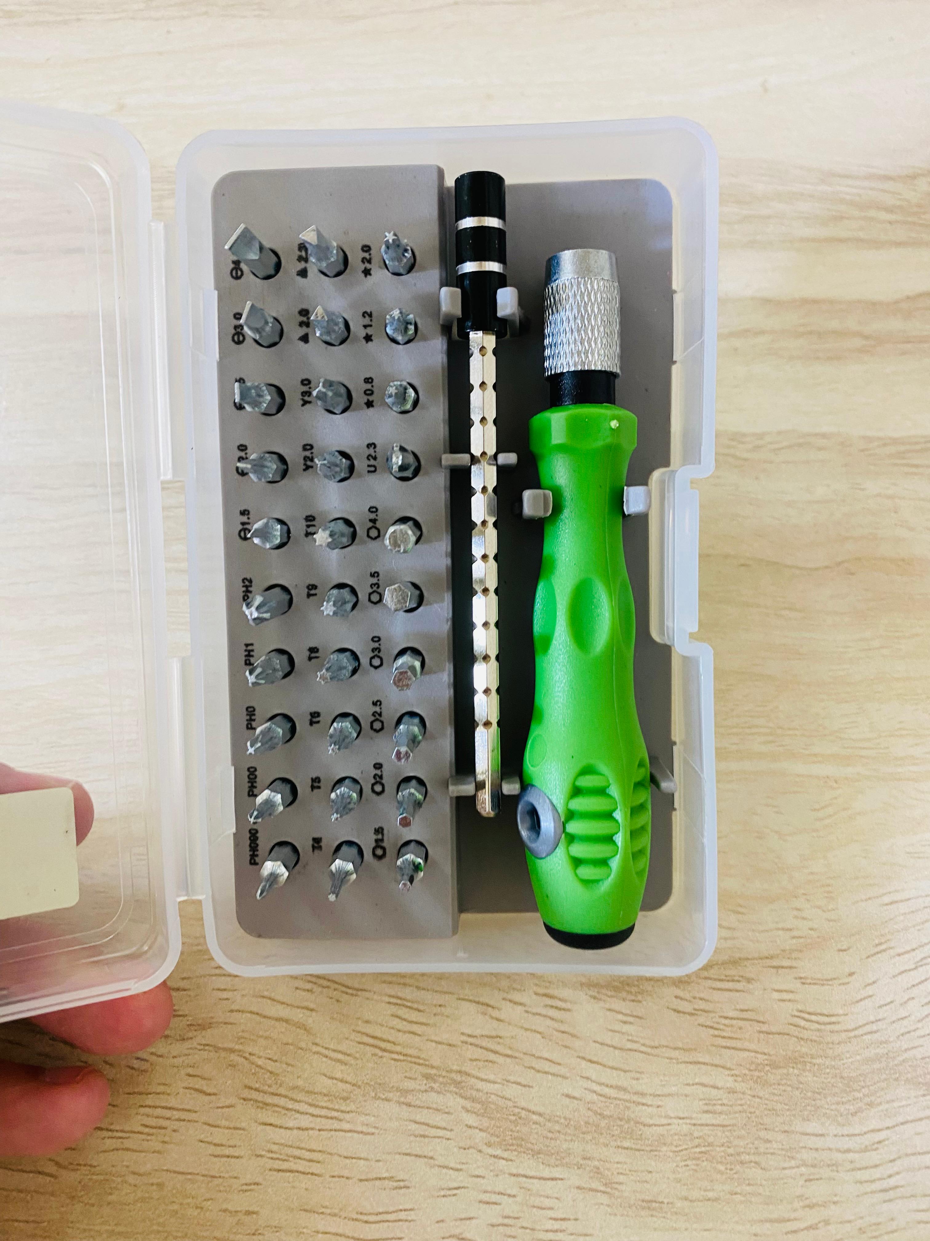 32-in-1 Magnetic Screwdriver Repair Set